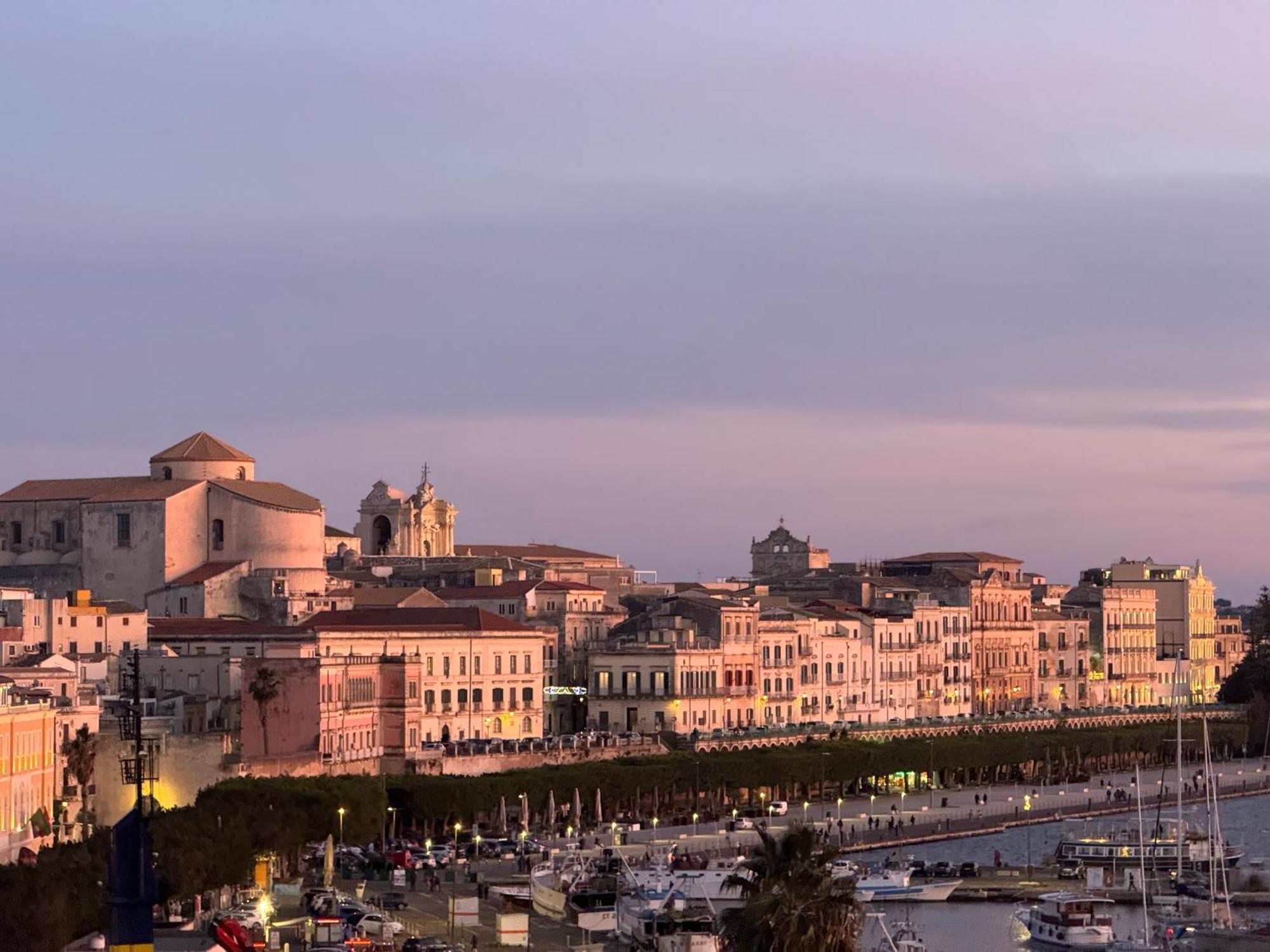 La Terrazza Sul Porto Syracuse Exterior foto